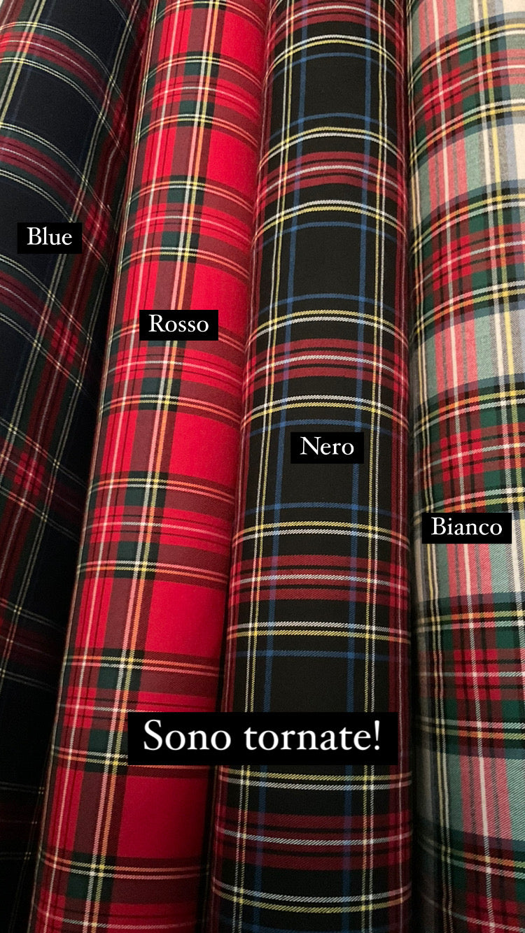 Grembiule in lana tartan nero e rosso (Ref. 48)