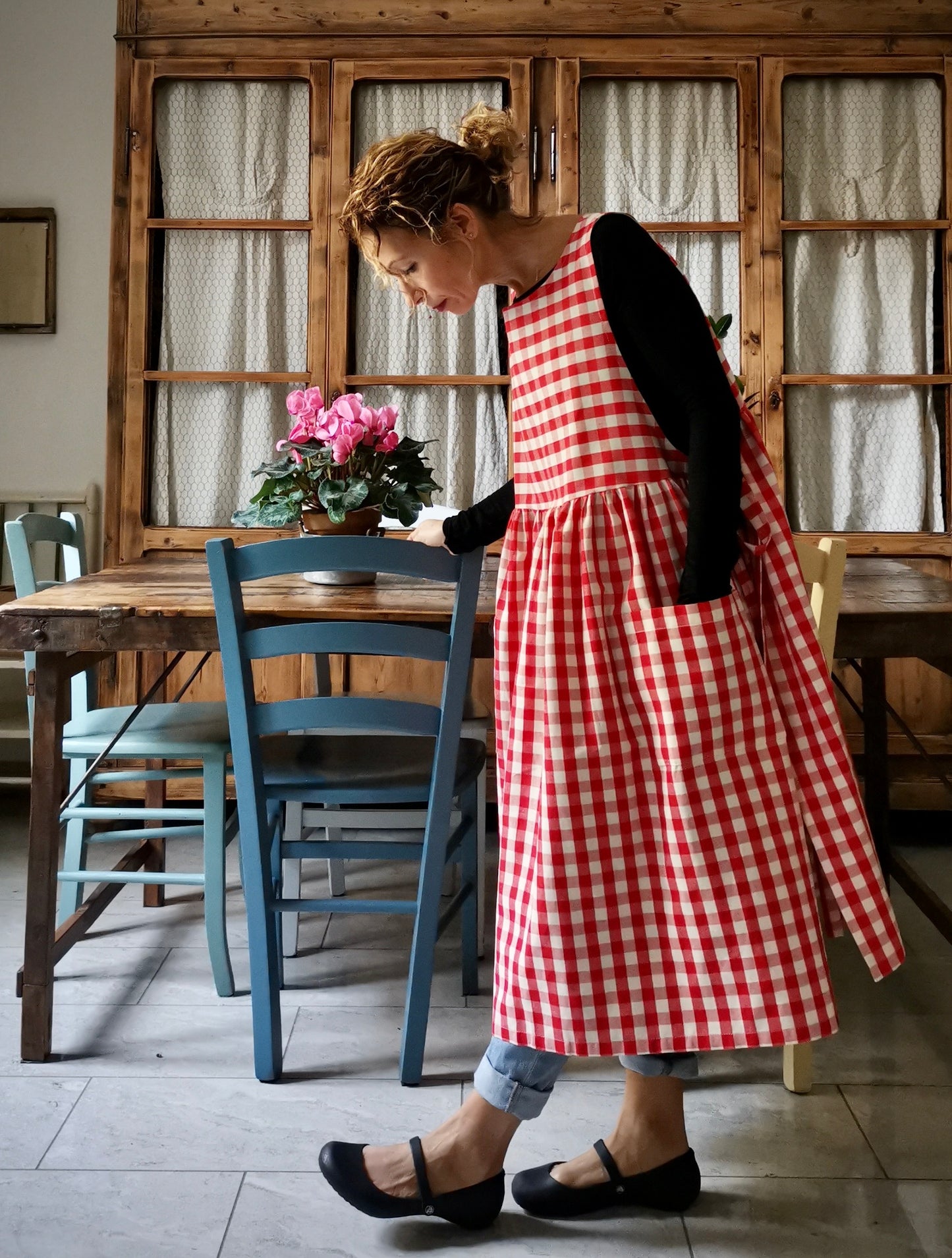 Red Check Cotton Kitchen Apron for Women (Ref. 53)