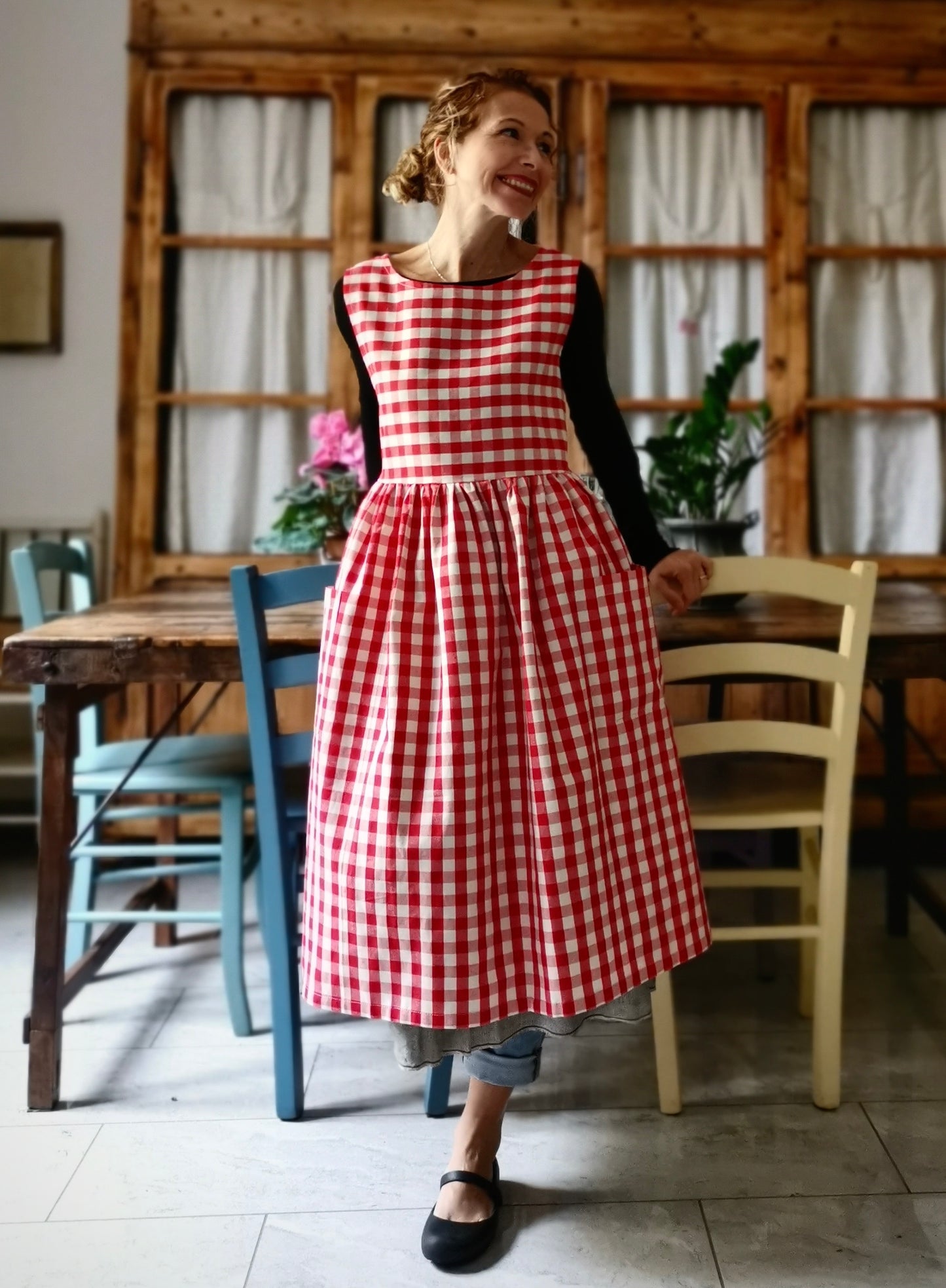 Red Check Cotton Kitchen Apron for Women (Ref. 53)