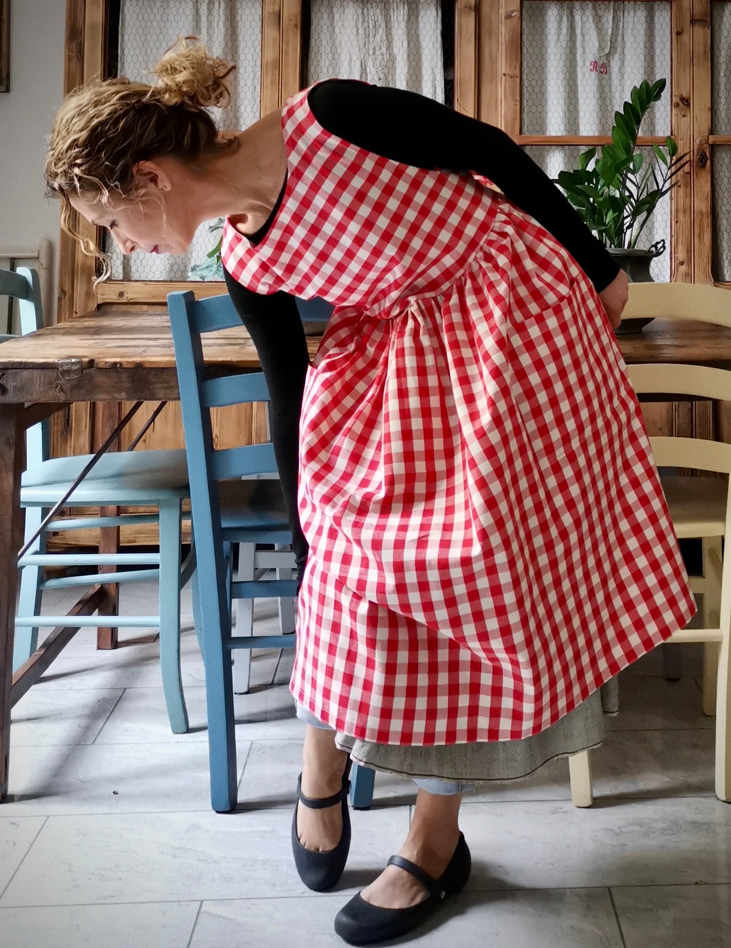 Red Check Cotton Kitchen Apron for Women (Ref. 53)