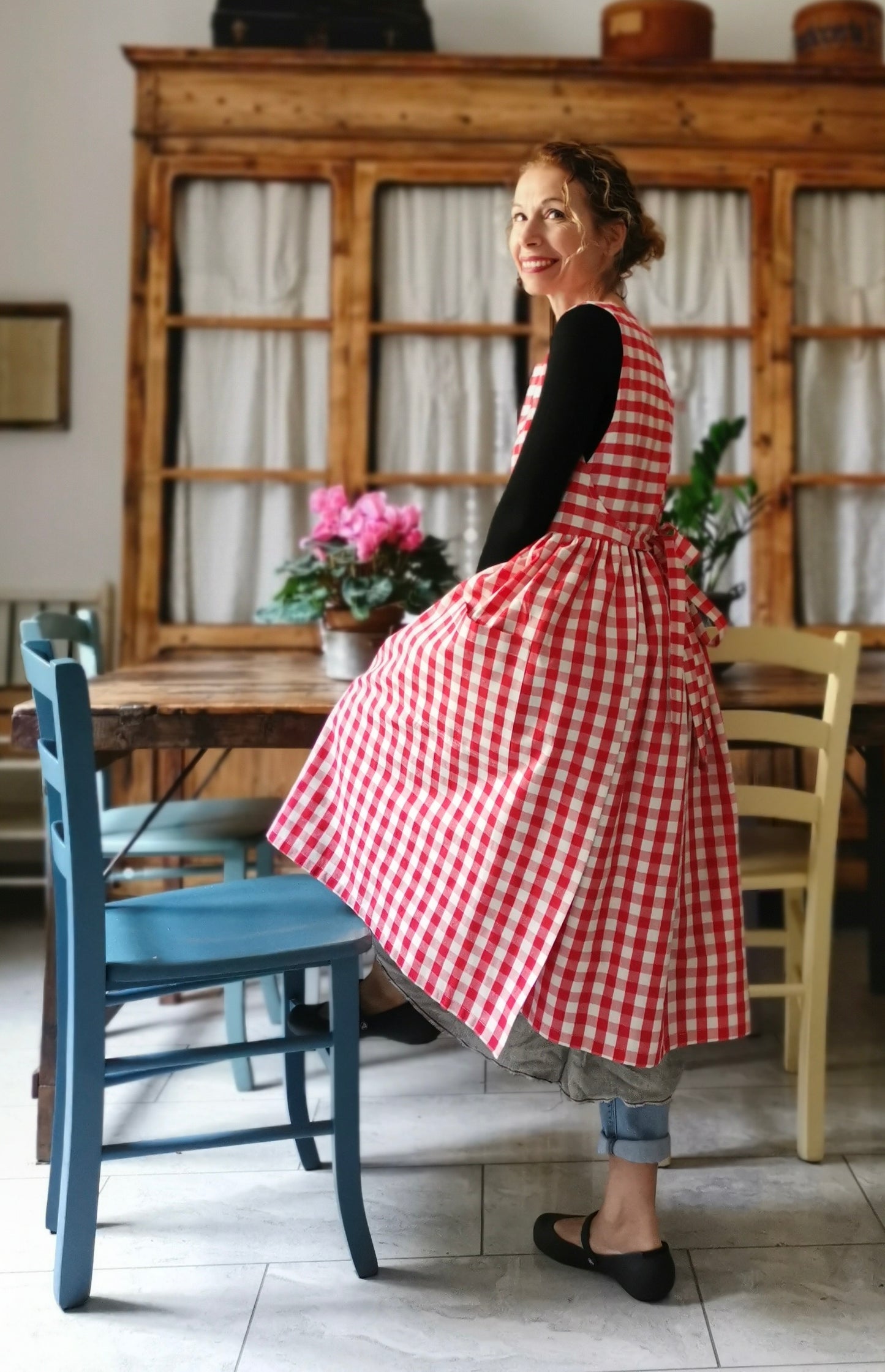 Red Check Cotton Kitchen Apron for Women (Ref. 53)