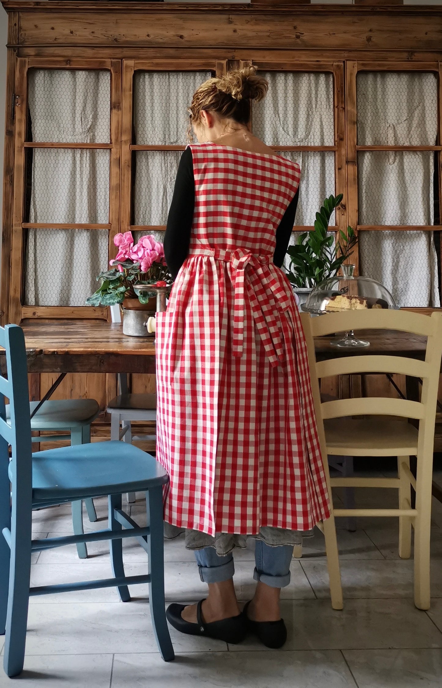 Red Check Cotton Kitchen Apron for Women (Ref. 53)