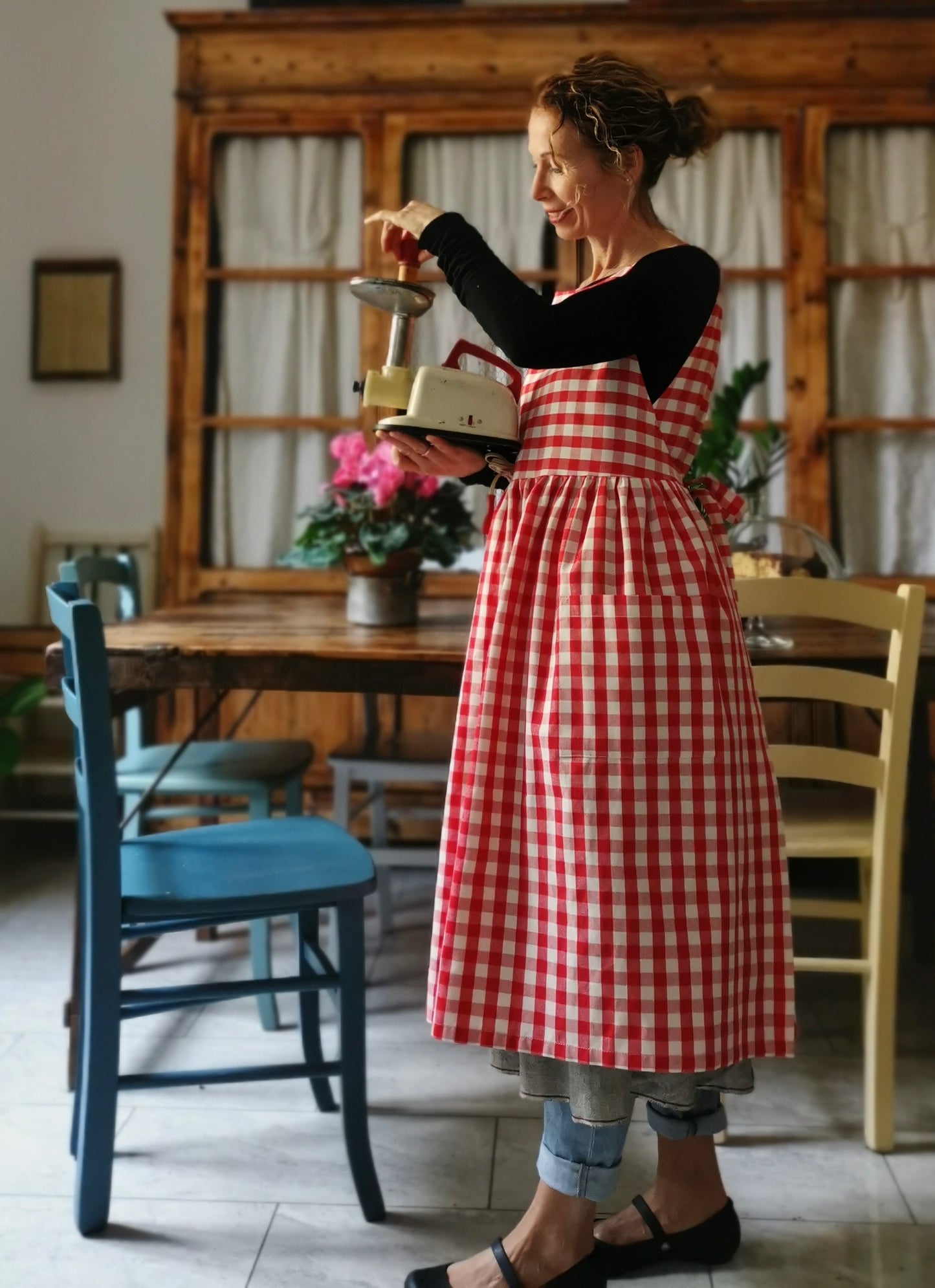 Red Check Cotton Kitchen Apron for Women (Ref. 53)