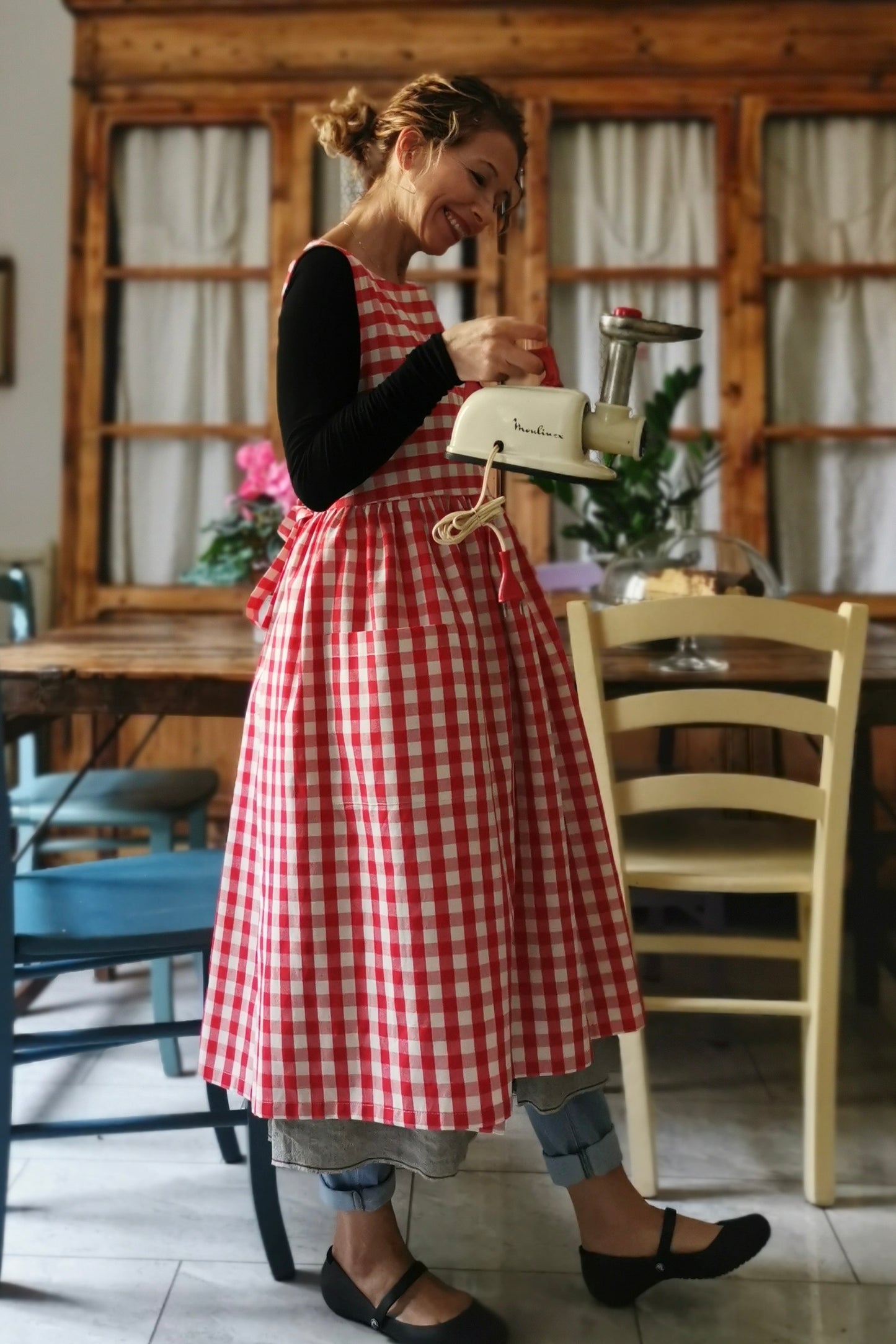 Red Check Cotton Kitchen Apron for Women (Ref. 53)