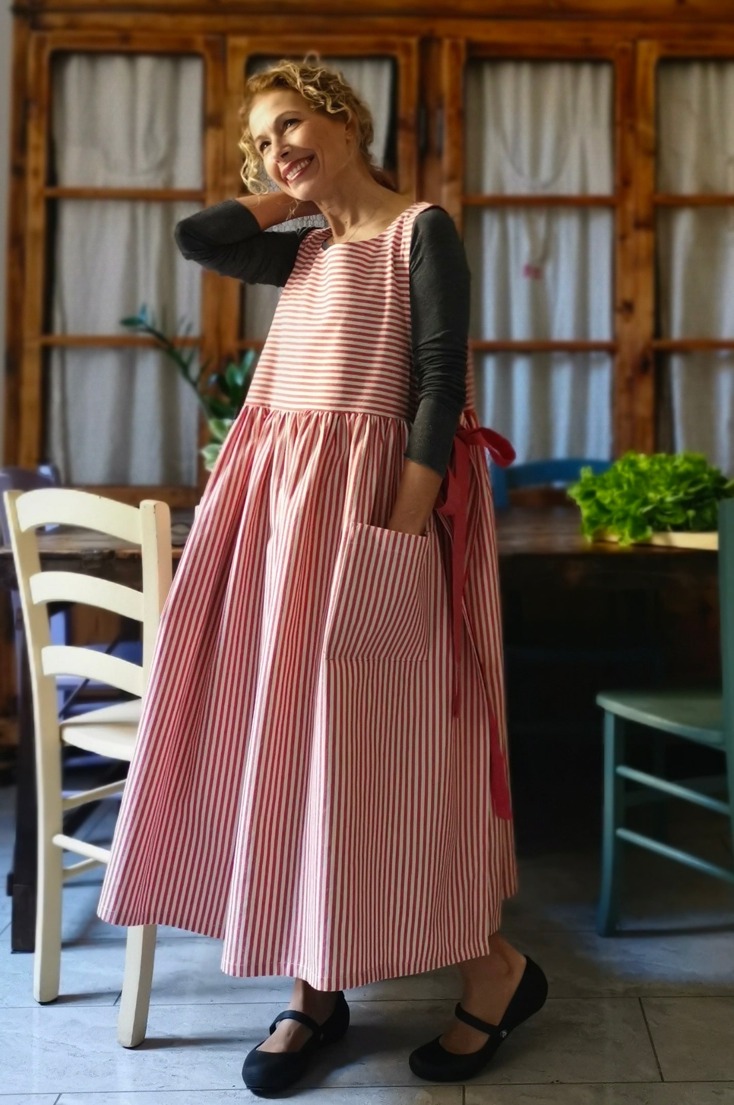 Cherry Red Striped Cotton Kitchen Apron for Women (Ref. 91)