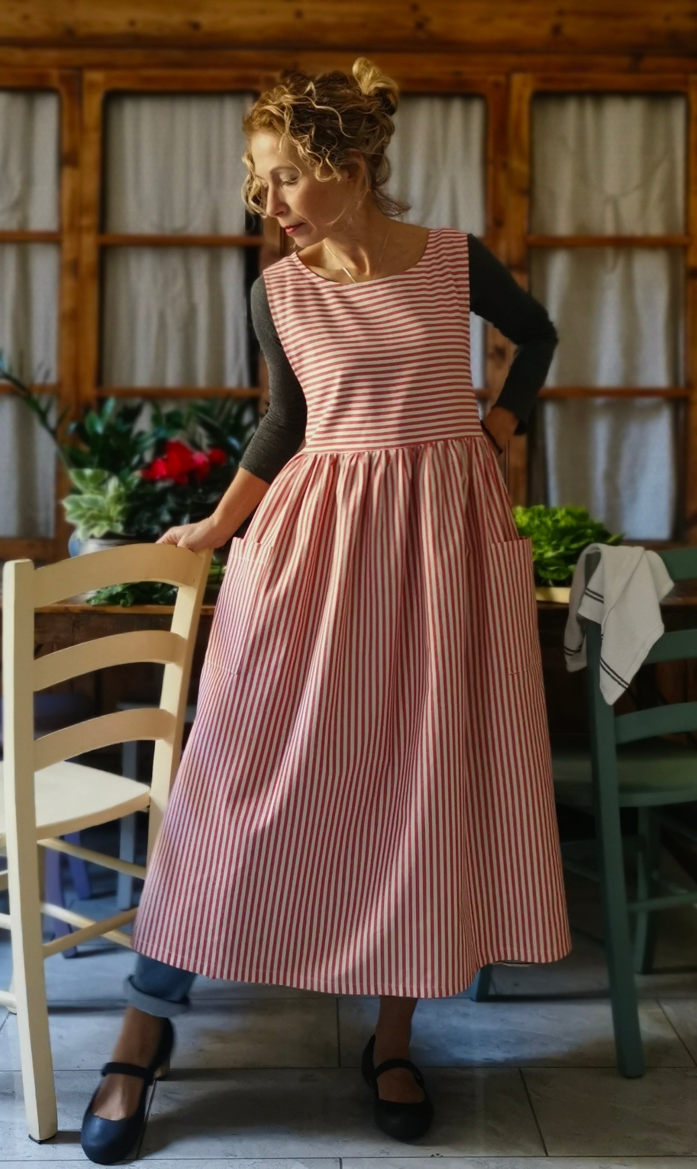 Cherry Red Striped Cotton Kitchen Apron for Women (Ref. 91)