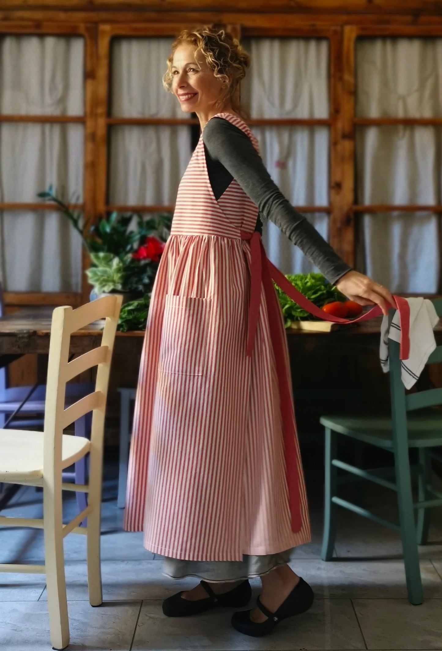 Cherry Red Striped Cotton Kitchen Apron for Women (Ref. 91)