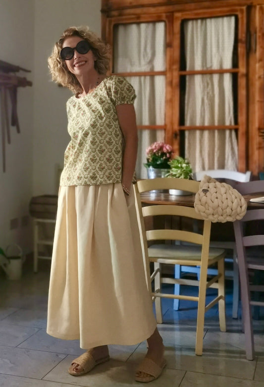 Zabaglione-colored linen skirt with elastic (Ref. 179)