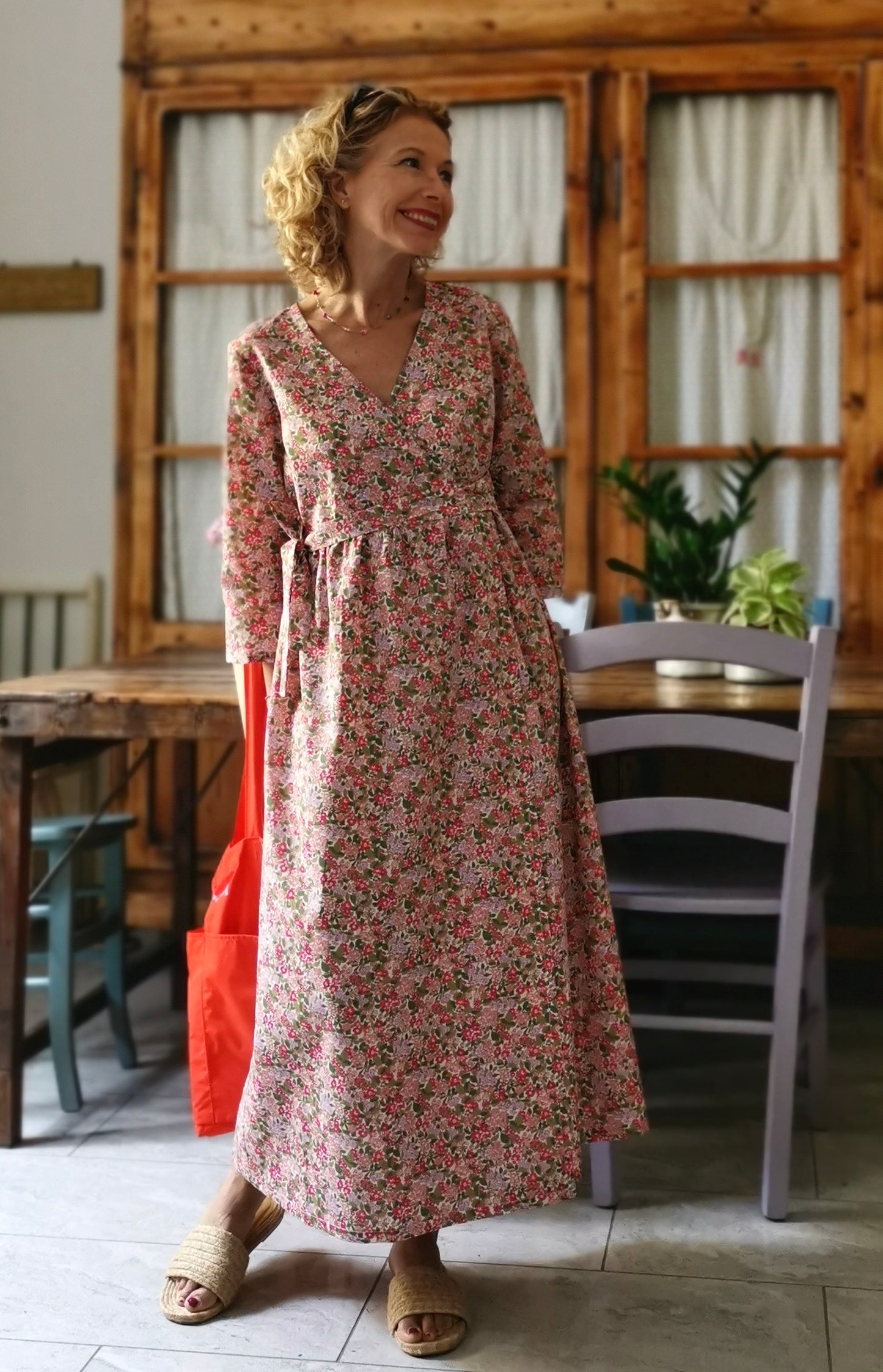 Cotton crossover dress with flowers and blackberries (Ref. 180)