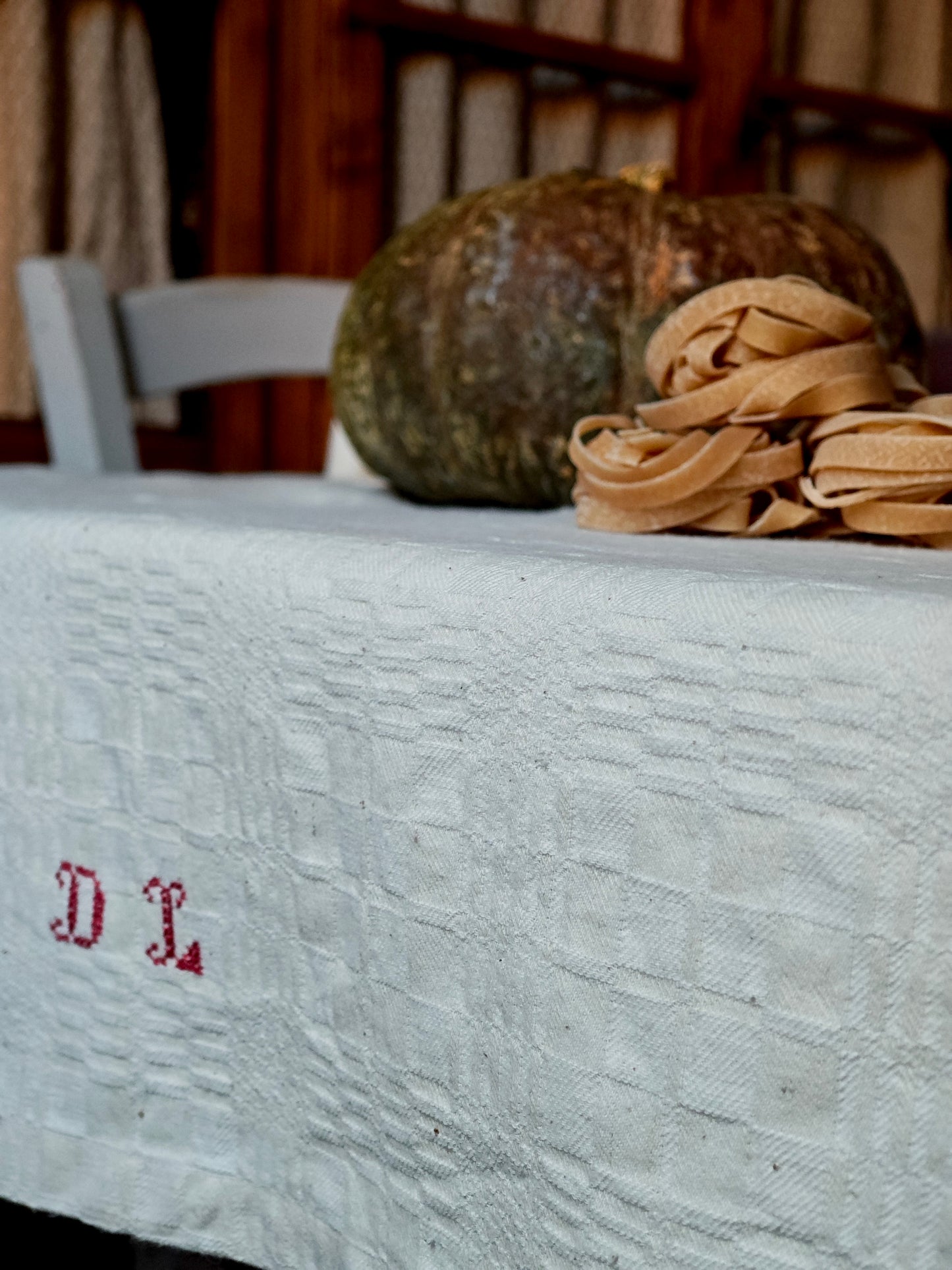 Cotton tablecloth with DL monogram