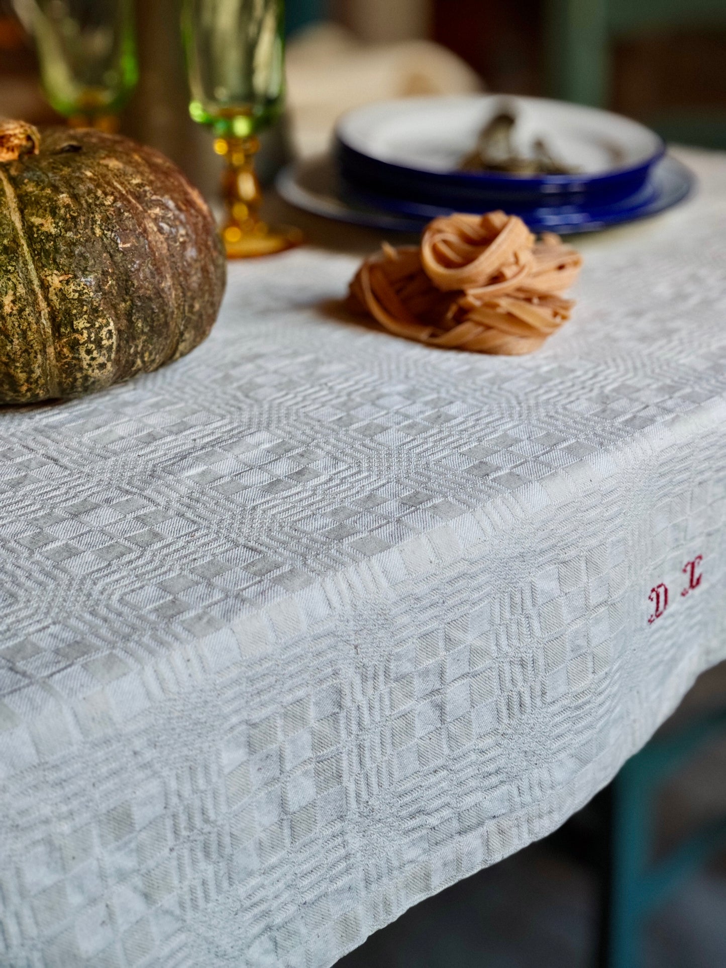 Cotton tablecloth with DL monogram