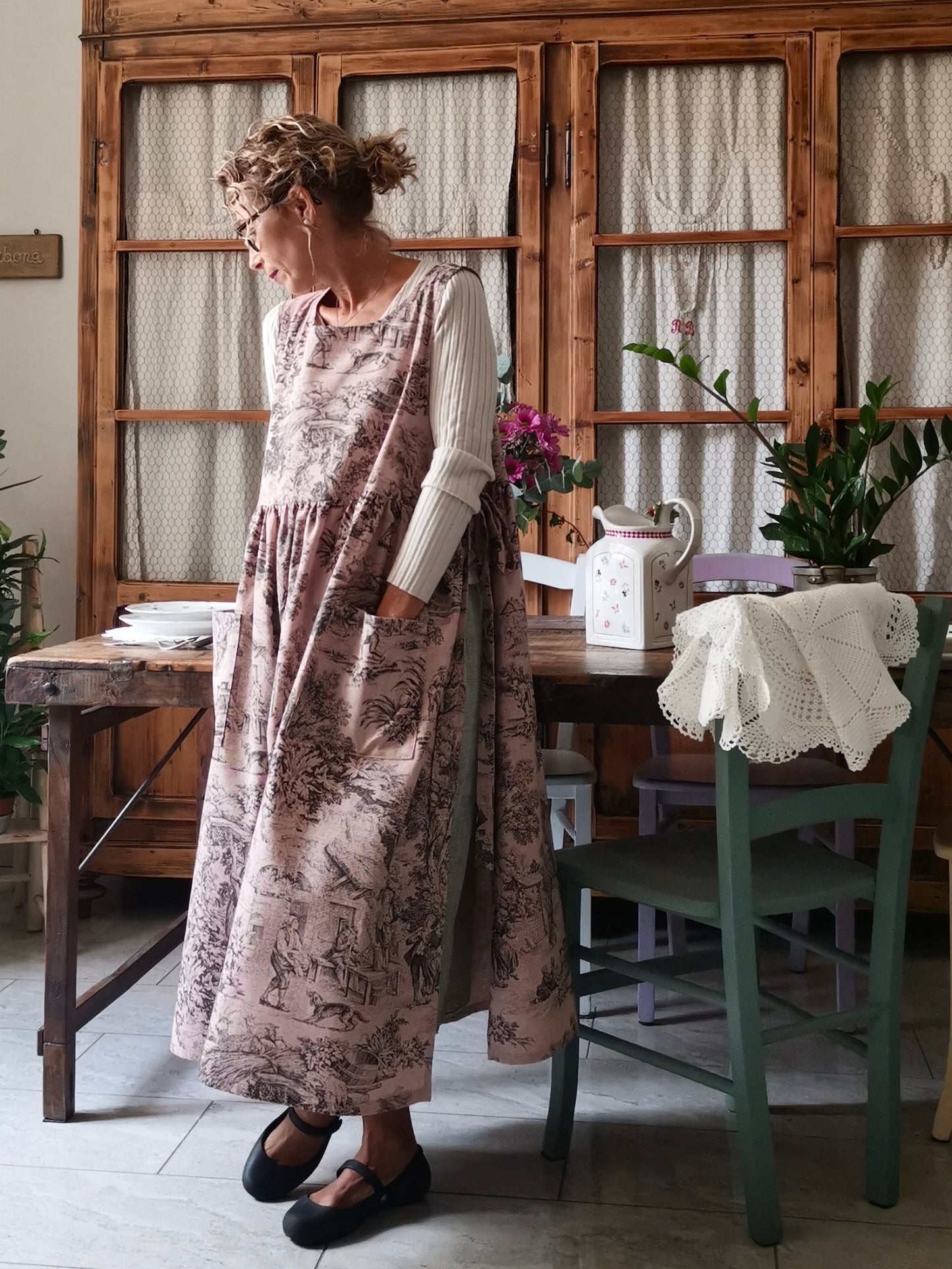 Pink toile de Jouy apron (Ref. 334)