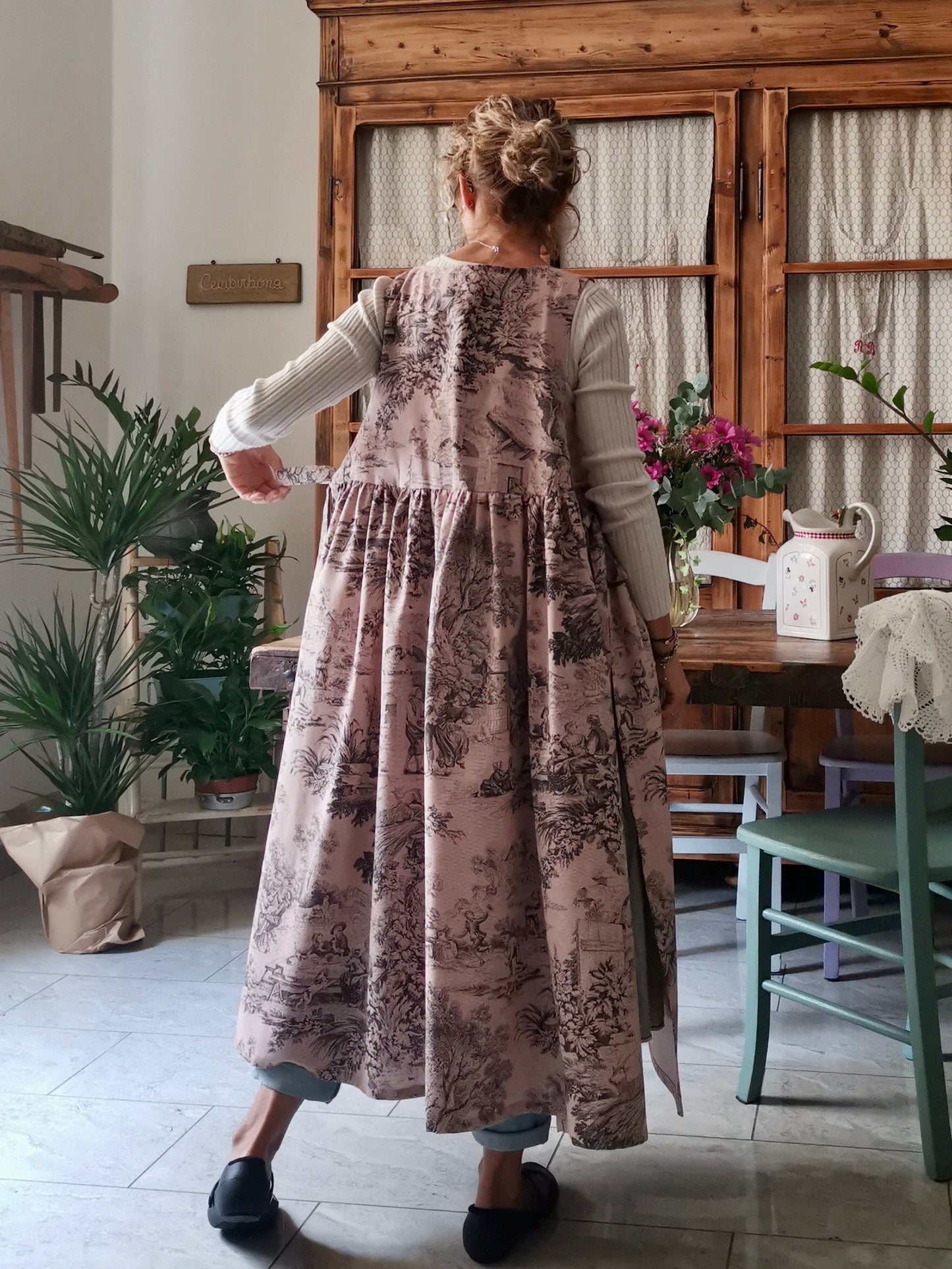 Pink toile de Jouy apron (Ref. 334)