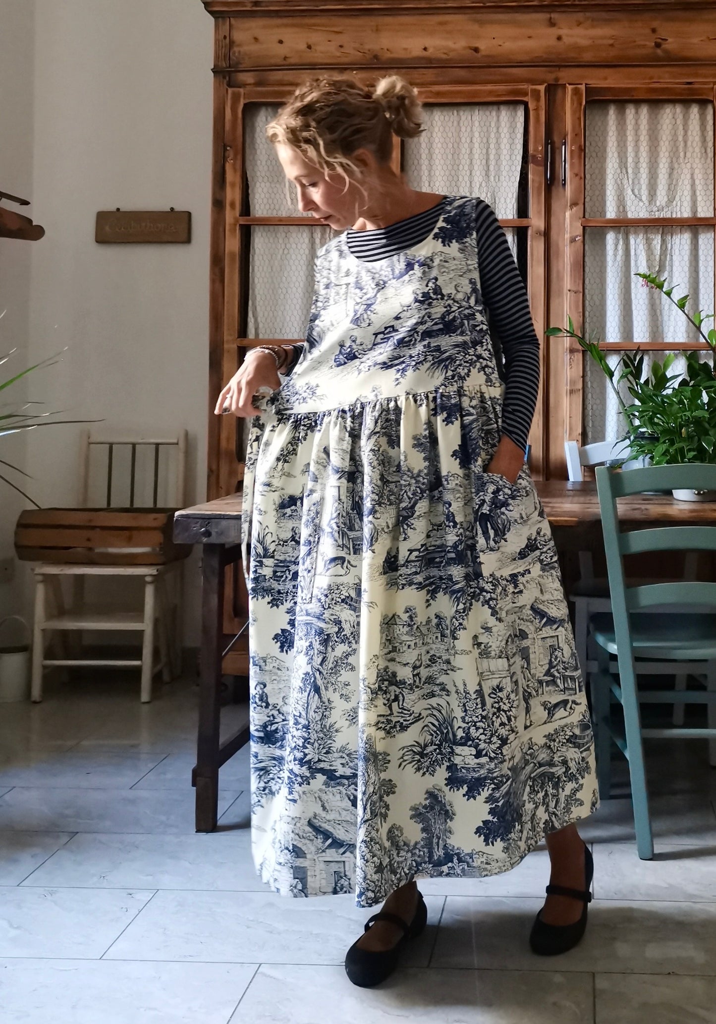 Grembiule in toile de Jouy blue e bianco (Ref. 335)