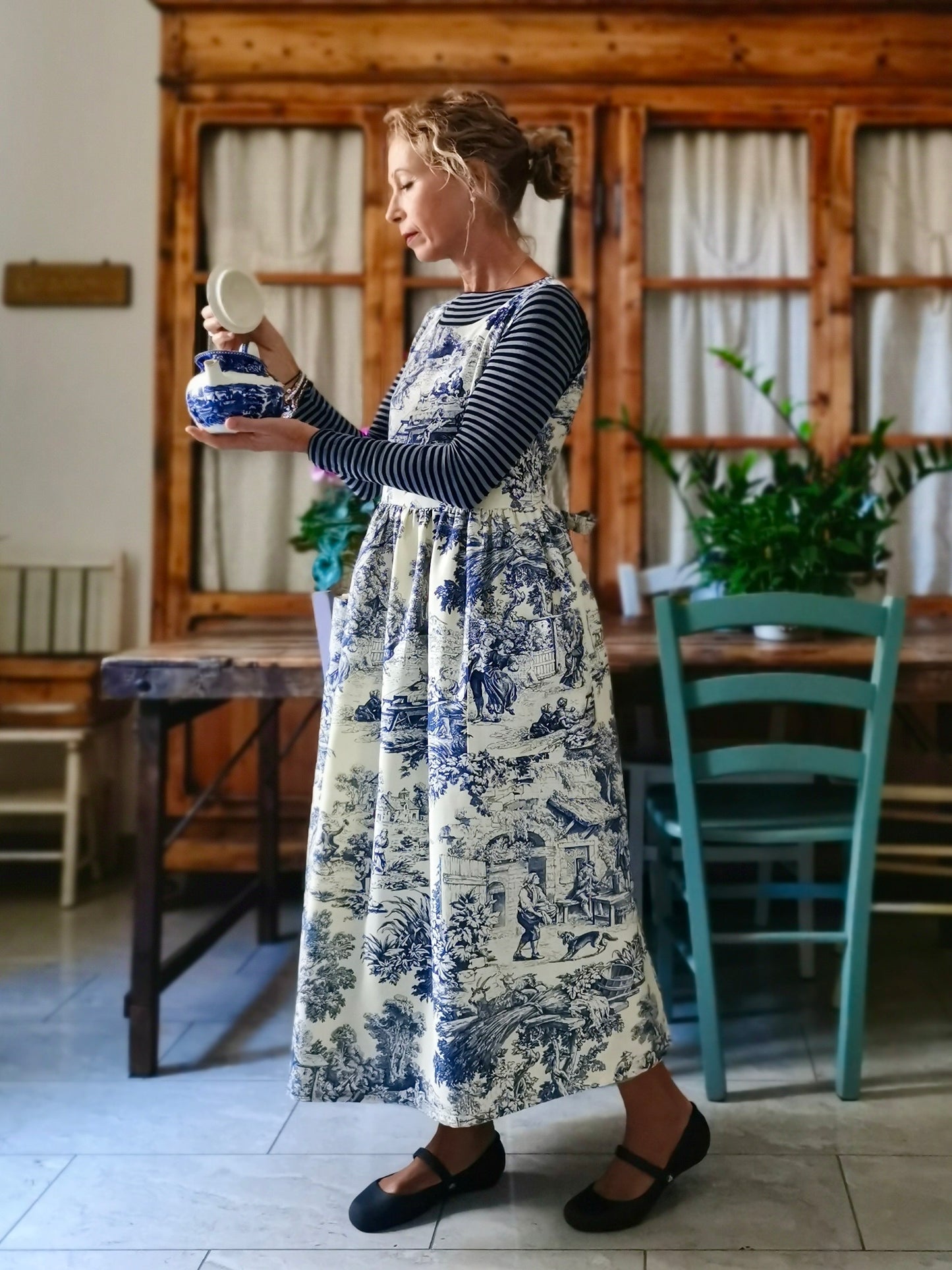 Grembiule in toile de Jouy blue e bianco (Ref. 335)