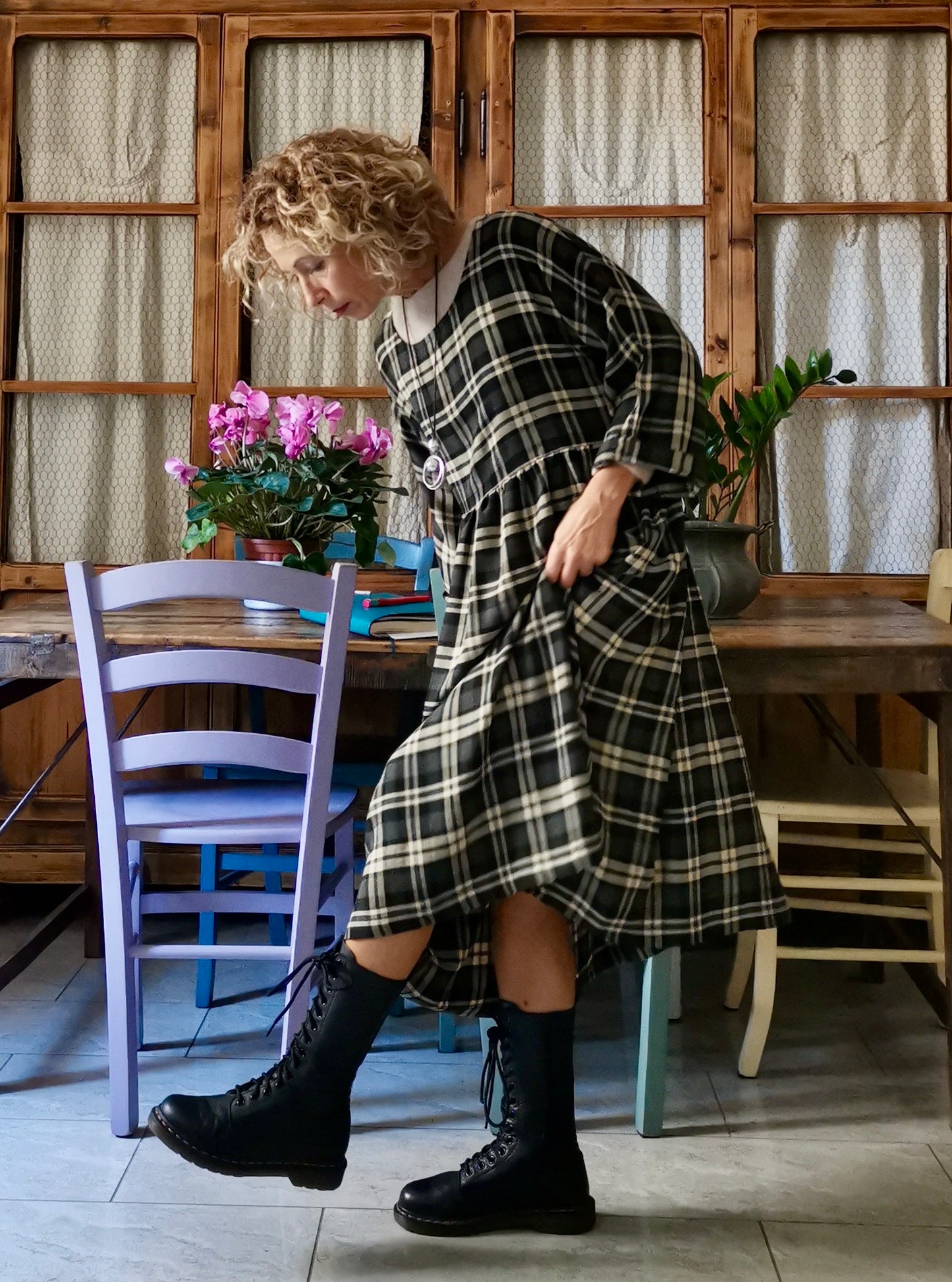 Abito con maniche kimono in lana tartan