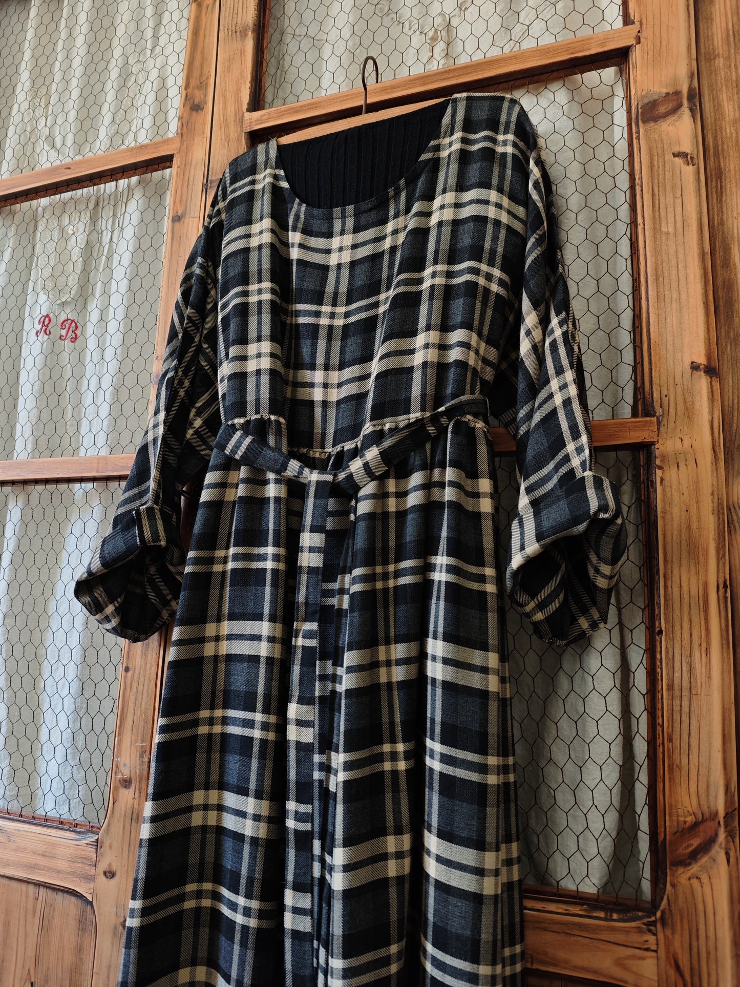 Abito con maniche kimono in lana tartan