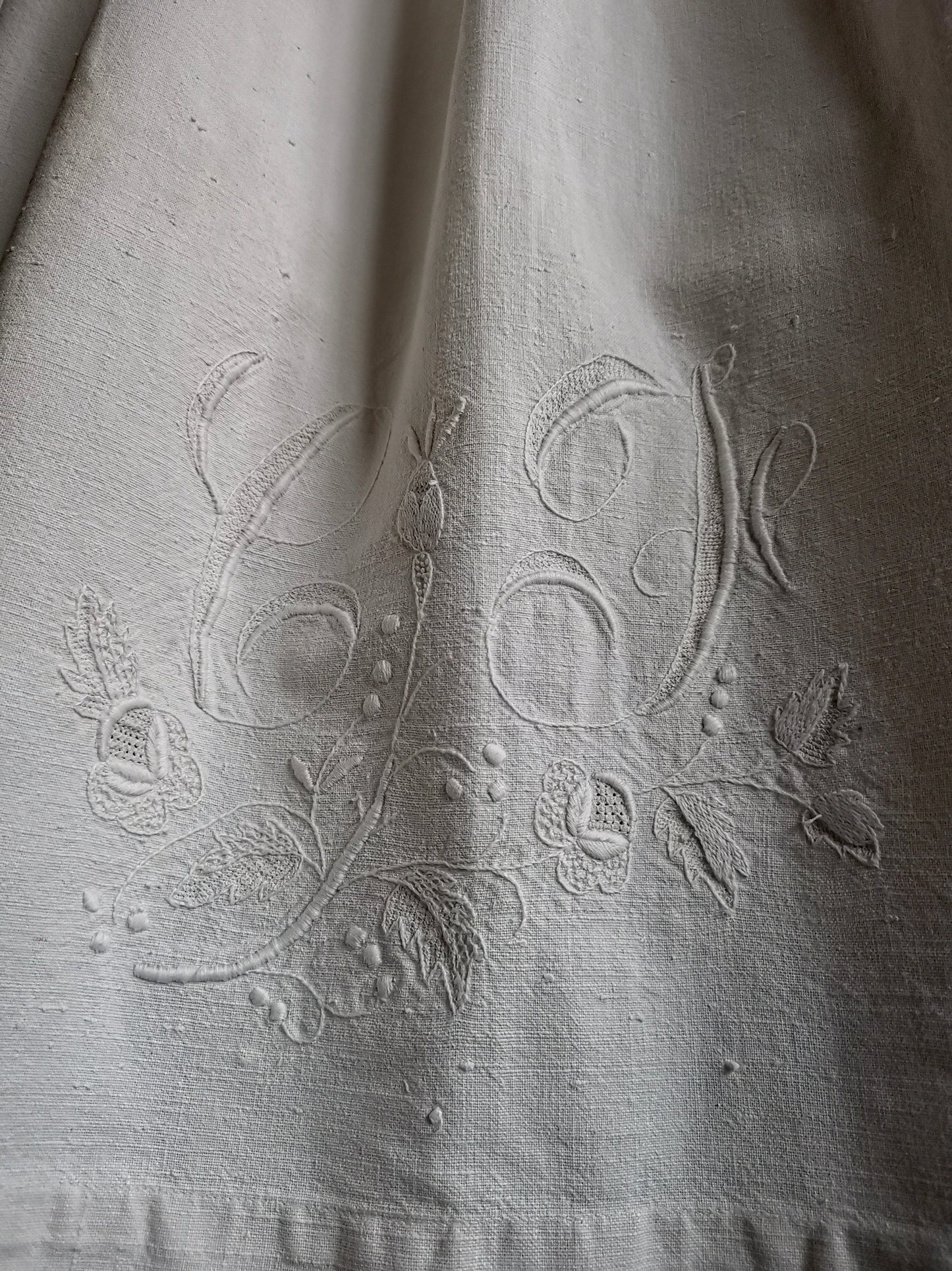 Antique linen kitchen apron for women