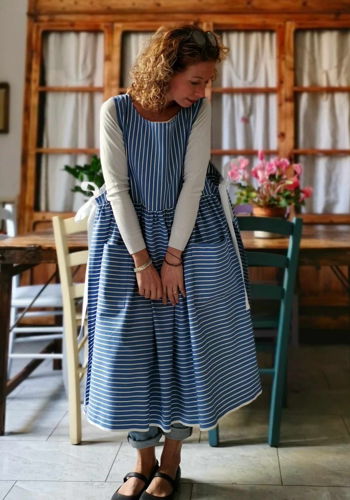 Vintage cotton kitchen ladies apron from mattresses