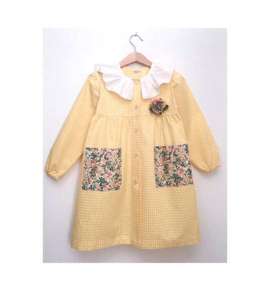 3/4 size yellow apron for kindergarten - kindergarten apron - small checkers apron